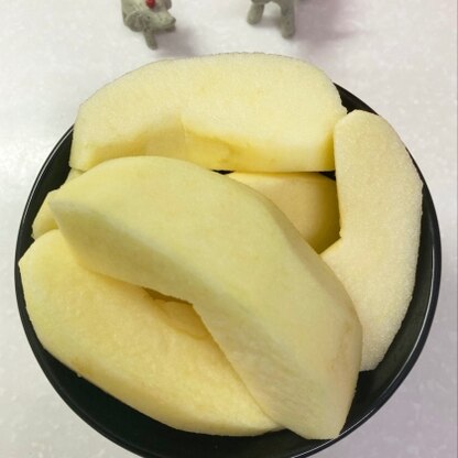 のんさん♡林檎が美味しい季節ですねー♪
寒い日が続いてますが、医者いらずの林檎をたくさん食べて、風邪をひかないように頑張りましょう(^o^)❣️